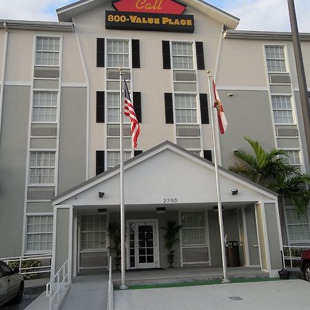 Best Studio Inn โฮมสเตด ภายนอก รูปภาพ